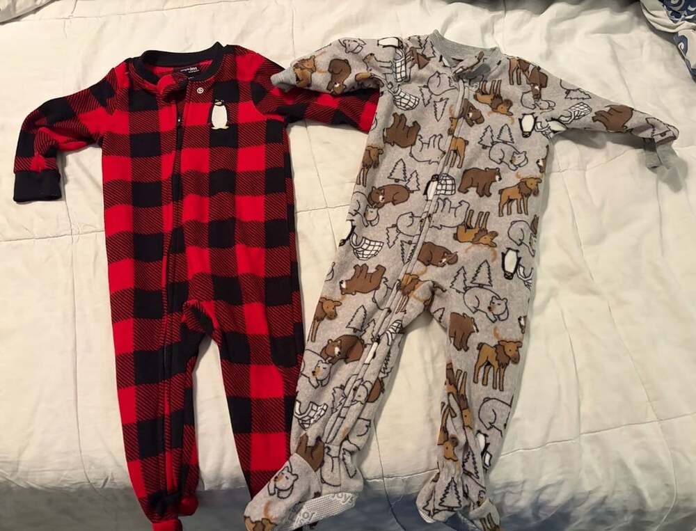 Simple Joys By Carter's Fleece Footed Pajamas Size 12M Set Of 2